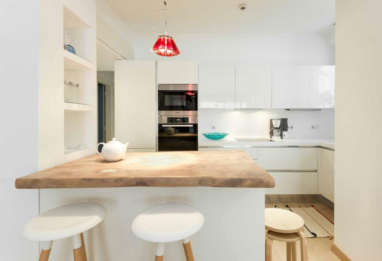 Stylish 3-Bedroom Apartment & Terrace سالونيك المظهر الخارجي الصورة