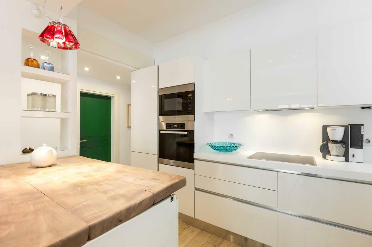Stylish 3-Bedroom Apartment & Terrace سالونيك المظهر الخارجي الصورة